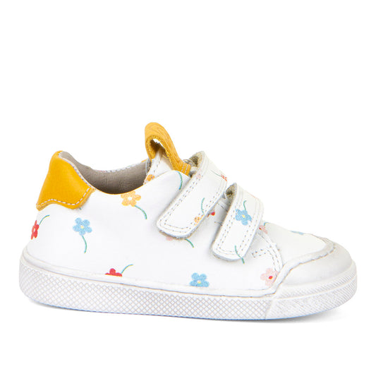 Rosario Flowers (White)